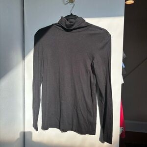 Women’s Black Turtleneck Sweater thin